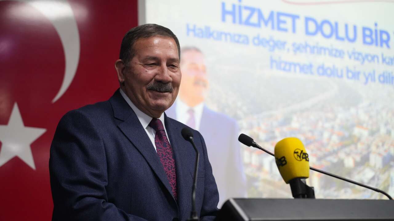 Başkan Topuz Değerlendirme Toplantısında Vatandaşlarla Bir Araya Geldi 1